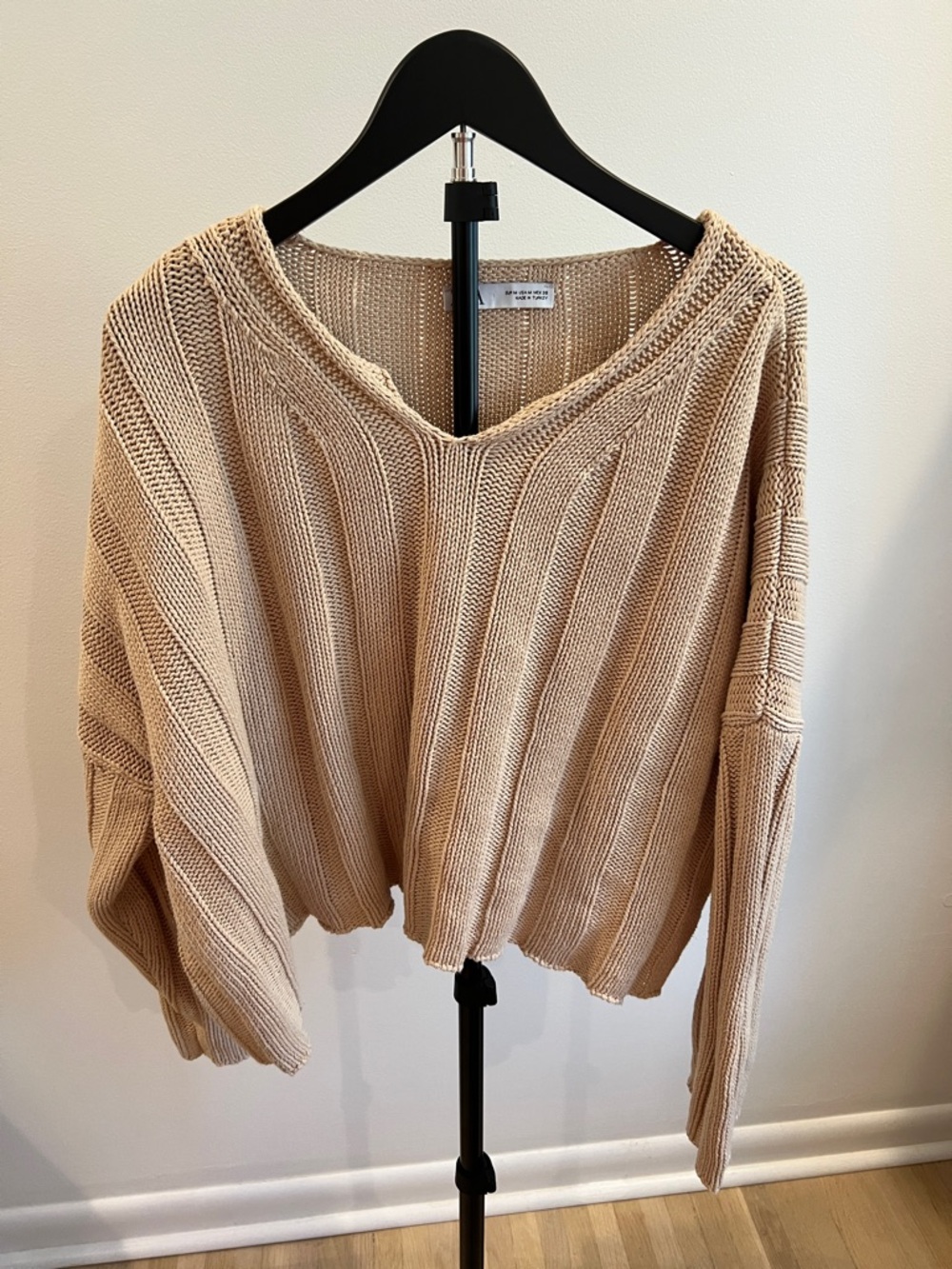 Zara Beige V-Neck Ribbed Knit Sweater